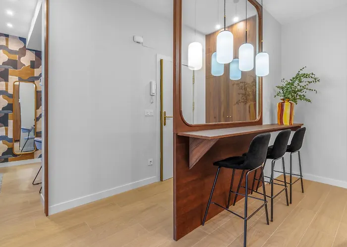 Lux Parking Included Apartament *